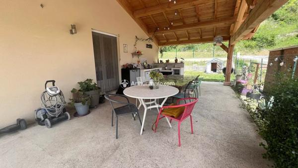 Location                                                      Villa
                        
                     5 pièces                      97 m2                     à Millau