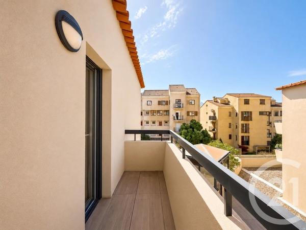 Appartement T3 à vendre  3 pièces - 70,70 m 2   CALVI  - 202