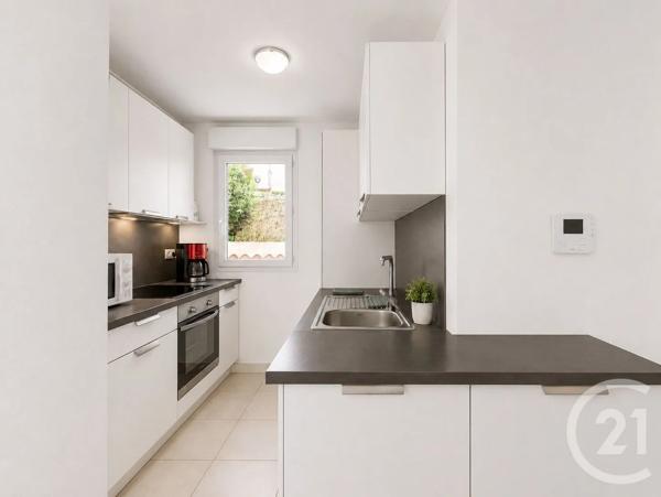 Appartement T3 à vendre  3 pièces - 70,70 m 2   CALVI  - 202