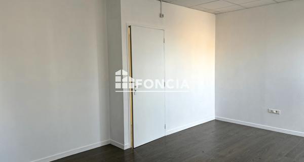 À vendre Local commercial 35 m² - Montauban 82000