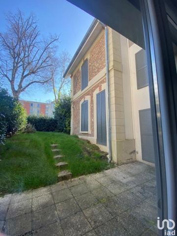 Appartement 2 pièces de 47 m² à Saint-Germain-lès-Corbeil (91250)