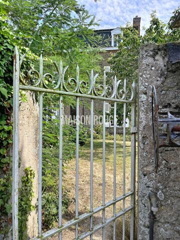 Saint-Briac-sur-Mer: Maison de Capitaine, terrain constructible de plus de 1000 m², maison d'amis