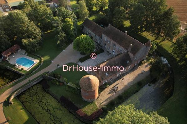 Maison à vendre 38 pièces de 707 m²