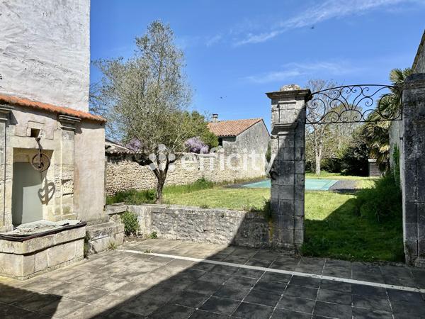 Maison 9 pièces - 215 m² Exclusivité efficity