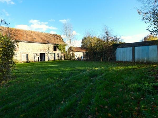 Maison de ville 5 pièces 3/4 chambres, terrain et dépandances