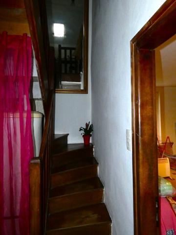 Maison de ville 5 pièces 3/4 chambres, terrain et dépandances