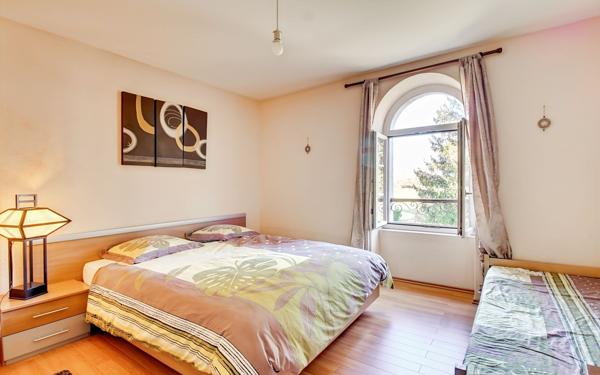 Maison à vendre    5 pièces • 142 m2 Taninges