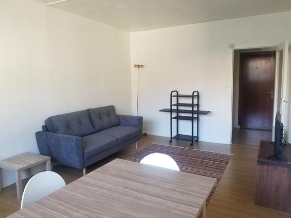 Appartement à louer Bordeaux : 2 pièces, 47m² avec 1 chambre(s) à 787€ - AJP Immobilier Bordeaux Saint-Augustin