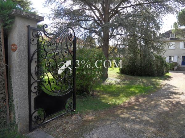 Propriete 8 pièce(s) 4 chambre(s) 237 m²