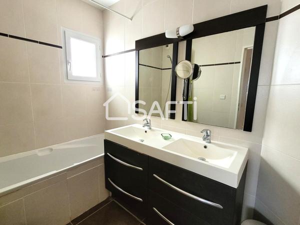 T4 AVEC TERRASSE - 2 PLACES DE PARKING ET CAVE