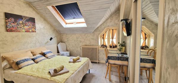 Local Commercial 22 pièces - 451 m²