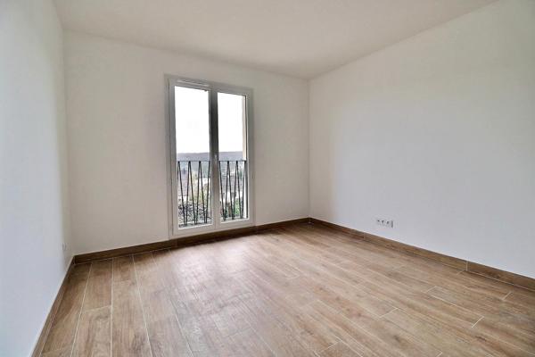 L'ETANG LA VILLE - Maison en parfait état, idéalement située proche des transports