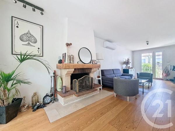 Appartement F5 à vendre  4 pièces - 108,51 m 2   ST MAUR DES FOSSES  - 94