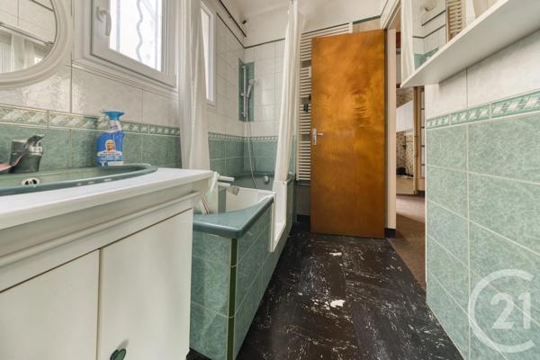 Maison à vendre  6 pièces - 121 m 2   VIGNEUX SUR SEINE  - 91
