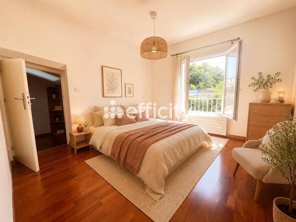 Maison
         6 pièces
        - 155 m² Bien prestige 675 000 €*