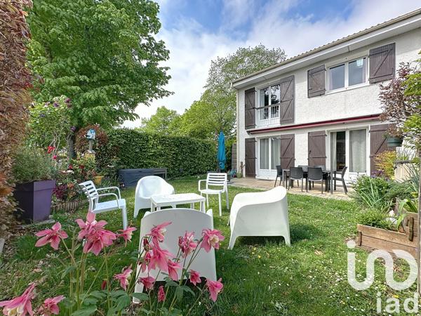 Maison à vendre 5 pièces 98 m² Montigny-le-Bretonneux