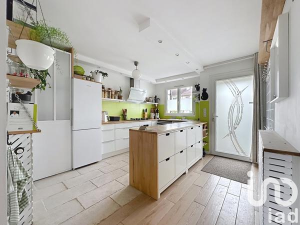 Maison à vendre 5 pièces 98 m² Montigny-le-Bretonneux