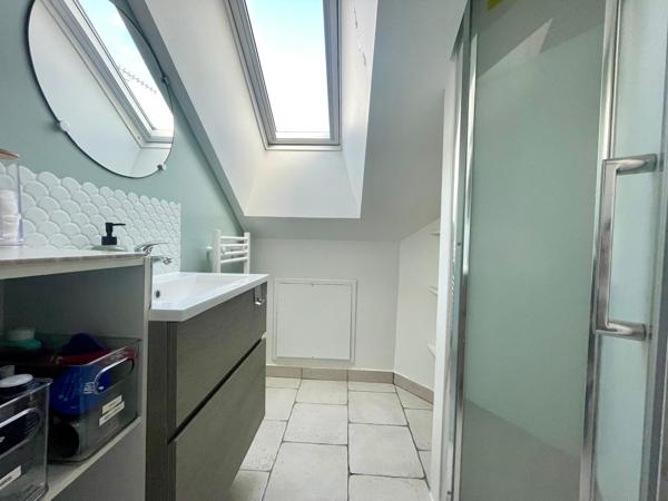 Maison
         8 pièces
        - 132 m² Exclusivité 379 000 € *