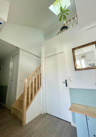 Maison
         8 pièces
        - 132 m² Exclusivité 379 000 € *