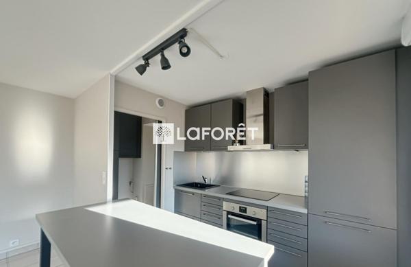 Location appartement Dammarie-les-Lys - 2 pièce(s) - 48 m² - 850 €/mois