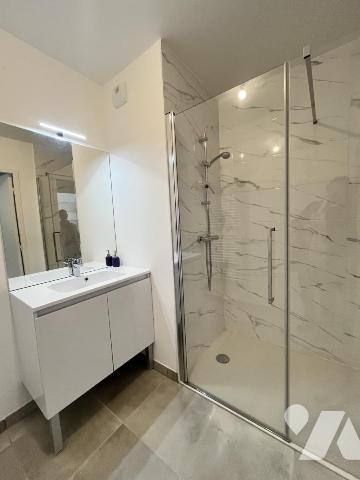 Les ponts de cé /ANGERS , Appartement neuf, livraison juin 2025, 67 m², situé au dernier étage