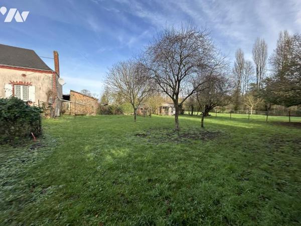 Maison à rénover avec potentiel et terrain