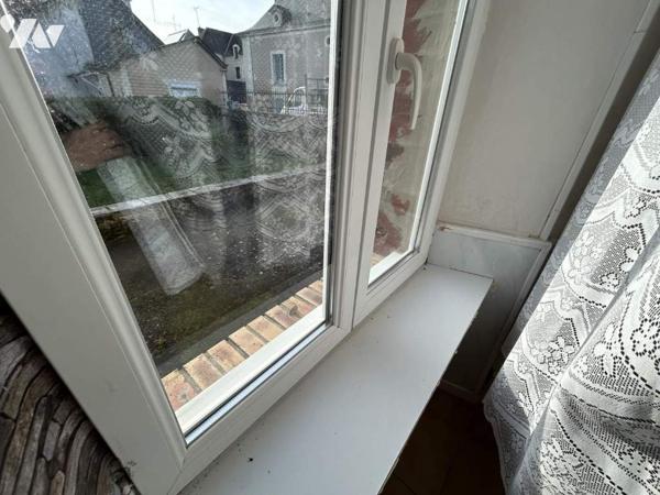 Maison à rénover avec potentiel et terrain