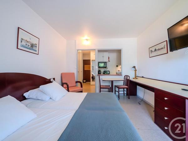 Appartement Studio à vendre  1 pièce - 24 m 2   DAX  - 40