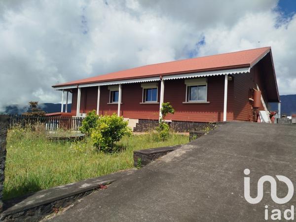 Maison rustique 10 pièces de 418 m² à Saint-Joseph (97480)