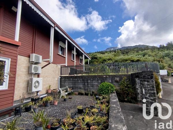 Maison rustique 10 pièces de 418 m² à Saint-Joseph (97480)