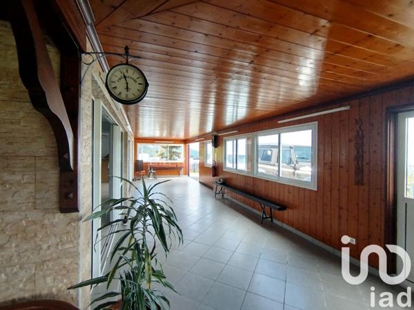 Maison rustique 10 pièces de 418 m² à Saint-Joseph (97480)