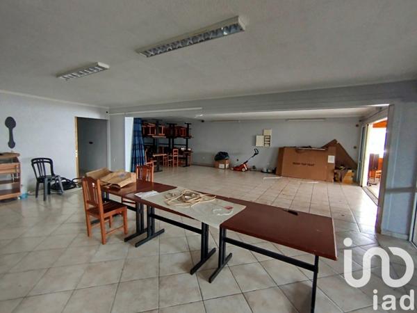 Maison rustique 10 pièces de 418 m² à Saint-Joseph (97480)