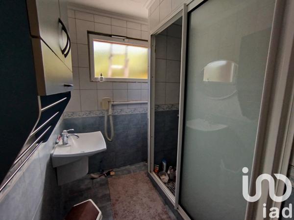 Maison rustique 10 pièces de 418 m² à Saint-Joseph (97480)