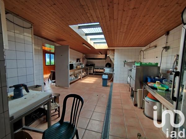 Maison rustique 10 pièces de 418 m² à Saint-Joseph (97480)
