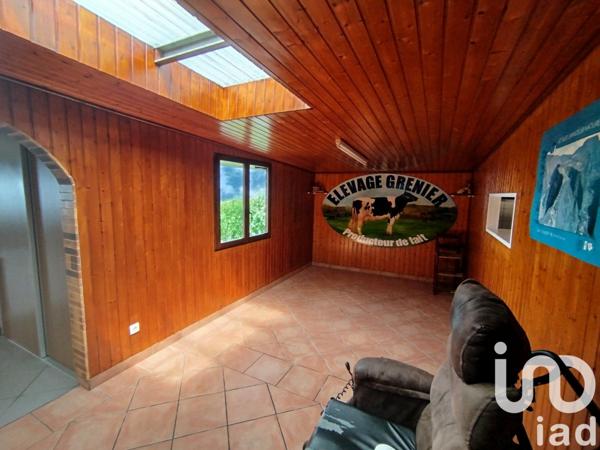 Maison rustique 10 pièces de 418 m² à Saint-Joseph (97480)