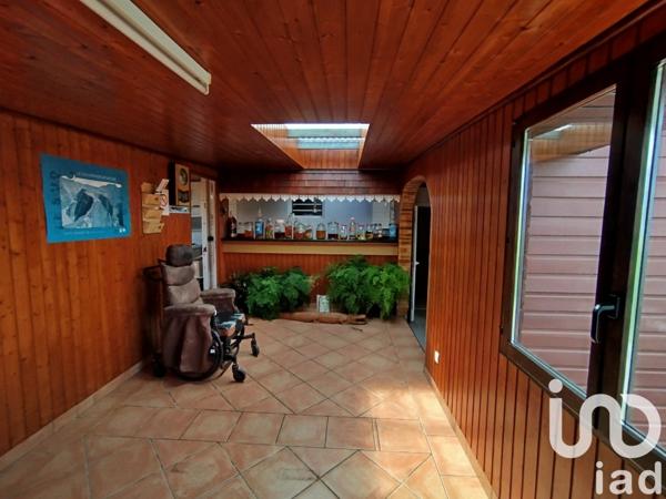 Maison rustique 10 pièces de 418 m² à Saint-Joseph (97480)