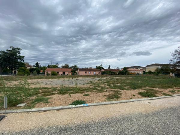 Terrain constructible à Bessieres de 608m² !