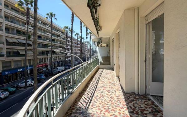 Appartement à vendre    3 pièces •  Cagnes-sur-Mer