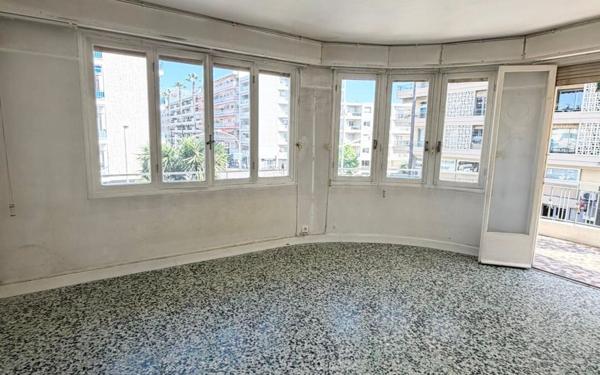 Appartement à vendre    3 pièces •  Cagnes-sur-Mer