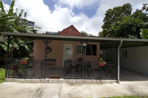 MAISON INDIVIDUELLE T2 MEUBLÉE au CALME et à la CAMPAGNE