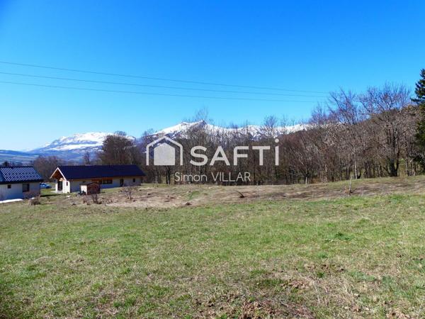 Terrain 510 m² viabilisé avec vue panoramique