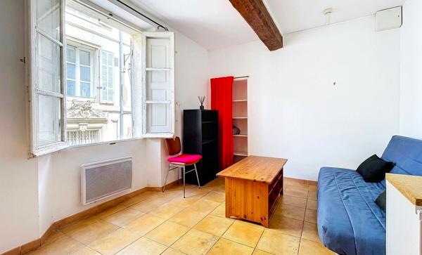 Maison en plein cœur d'Aix de 153m² De 2 x T2 et 3 x T1 - Calme et cachet