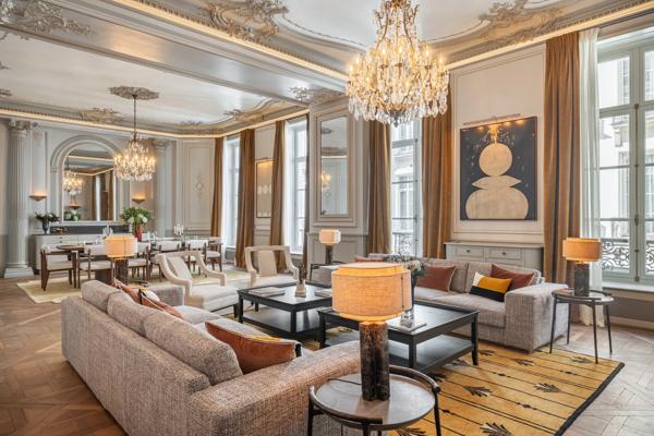 Appartement Paris 8 e