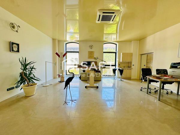 A SOISSONS, QUARTIER PARC GOURAUD, BUREAU PROFESSIONNEL AMENAGE ET MEUBLE DE 40 M2.