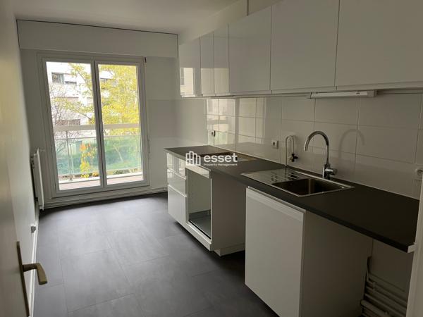 Location Appartement 5 pièces 110 m² - Le Chesnay 78150