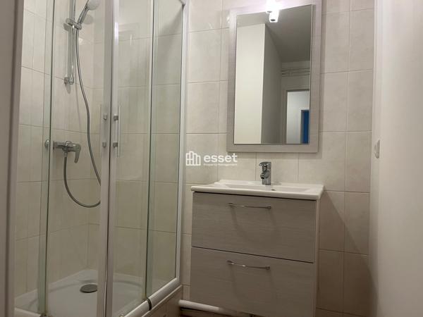 Location Appartement 5 pièces 110 m² - Le Chesnay 78150