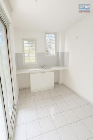 A vendre grand T2 avec jardin dans la residence les huppes de bourbon à La Montagne