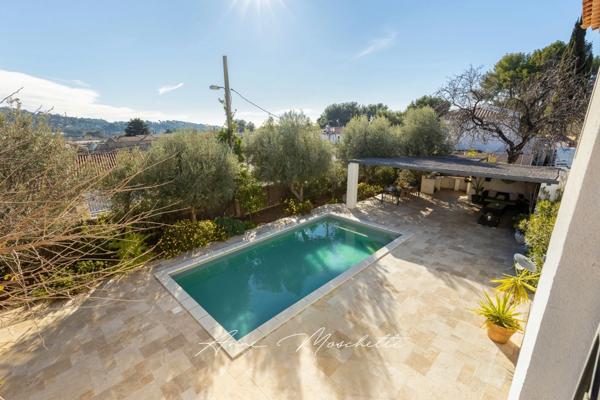 Bastide de 160 m² sur un terrain de 840 m² - 5 chambres à Ceyreste (13600)