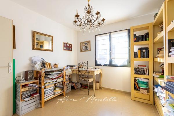 Bastide de 160 m² sur un terrain de 840 m² - 5 chambres à Ceyreste (13600)