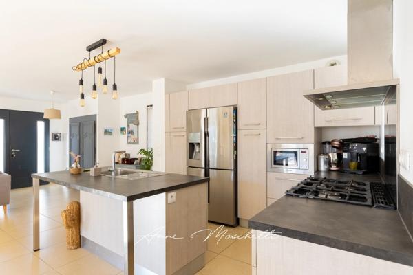 Bastide de 160 m² sur un terrain de 840 m² - 5 chambres à Ceyreste (13600)